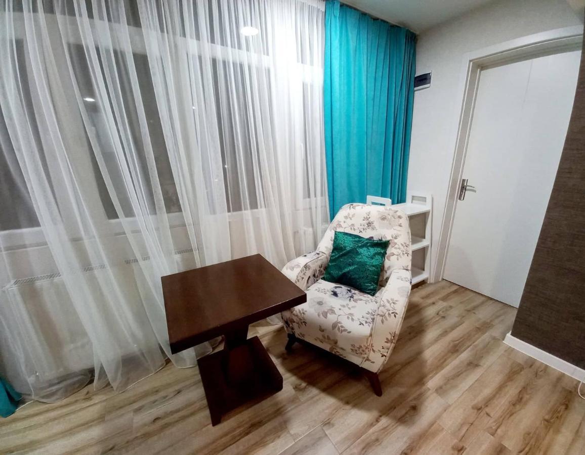 Boutique Apartment 17 Tbilisi ภายนอก รูปภาพ