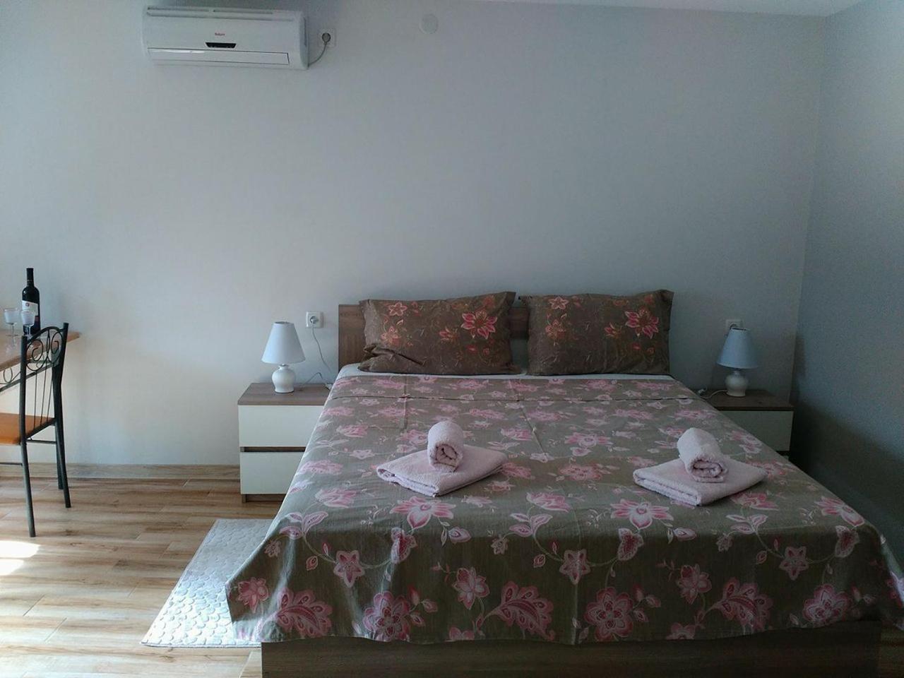 Boutique Apartment 17 Tbilisi ภายนอก รูปภาพ